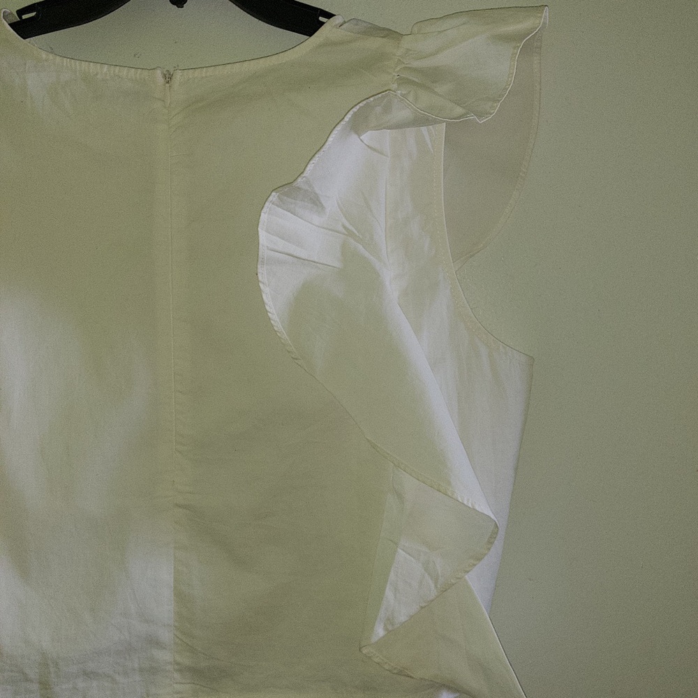 MISGUIDED | White Ruffle Sleeve Top - Picture 2 of 5